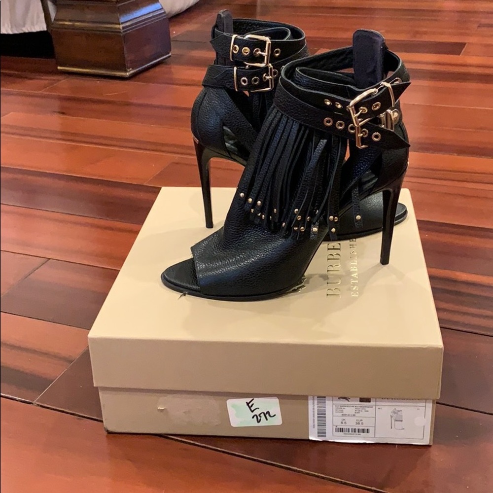 Burberry boots - Picture 2 of 11